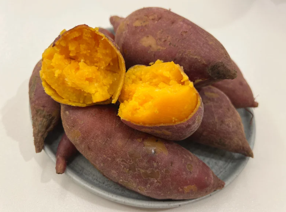 Bunda, si Kecil, ubi jalar vs kentang, perbandingan kentang dan ubi, makanan sehat untuk MPASI, tips gizi ibu muda, MPASI ubi jalar, makanan rendah indeks glikemik, makanan tinggi serat anak, vitamin A untuk anak